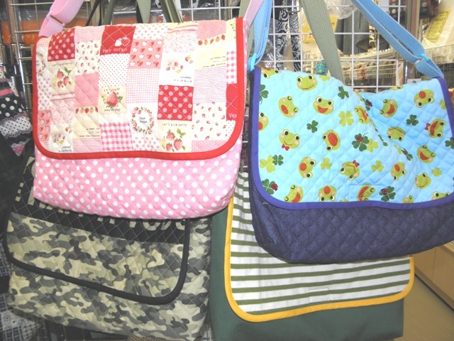 さかさとページ　図書袋等 さかさとページ 図書袋等 楽天市場】小学校 図書袋の通販