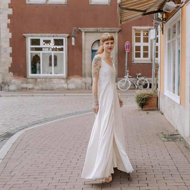 URBAN BRIDE - lässige zweiteilige Brautoutfits im puristischen Clean Chic