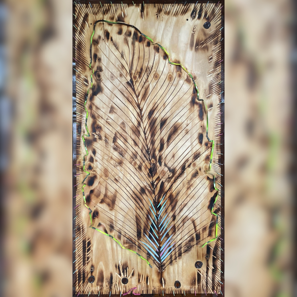 "Bohemian Feather"🪶 - Metall auf bearbeiteter Sperrholzplatte (130x68cm) 490€