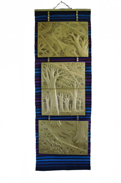 『森と空』　（ぶなの原生林より）布寸法・・１６５×５９cm・真鍮板0,8mm