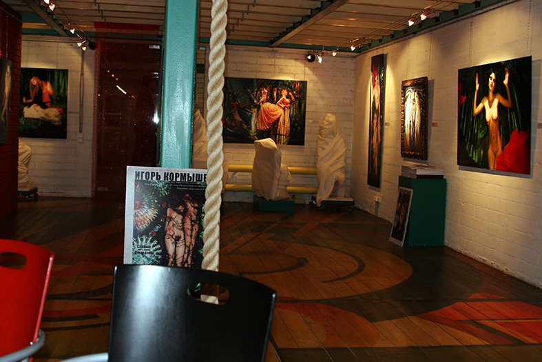 The exhibition 'Wild Lake' in the Art Colony gallery in Art Play. Moscow, 2008