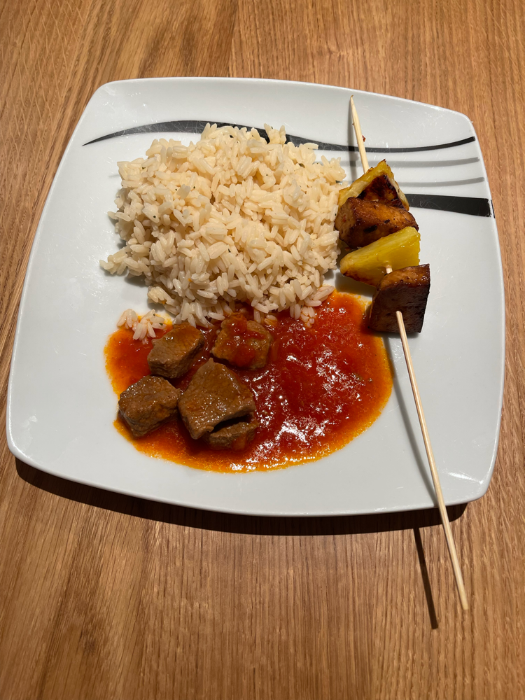 Lamm Vindaloo und Probierspiesschen - Uaaahu, diese Sauce