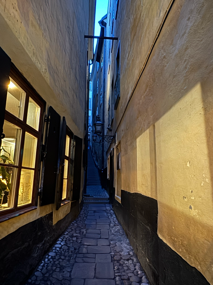 Die engste Gasse in Stockholm (oder vielleicht auch nicht).