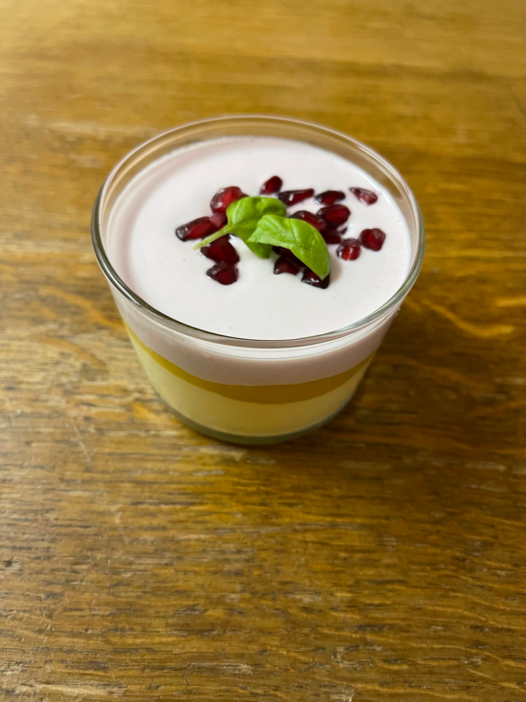4 - Mangocreme mit Granatapfel