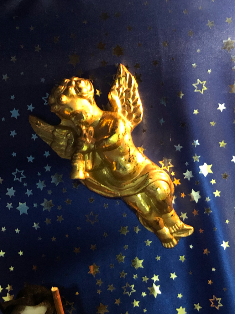 Der Engel verkündet die frohe Botschaft