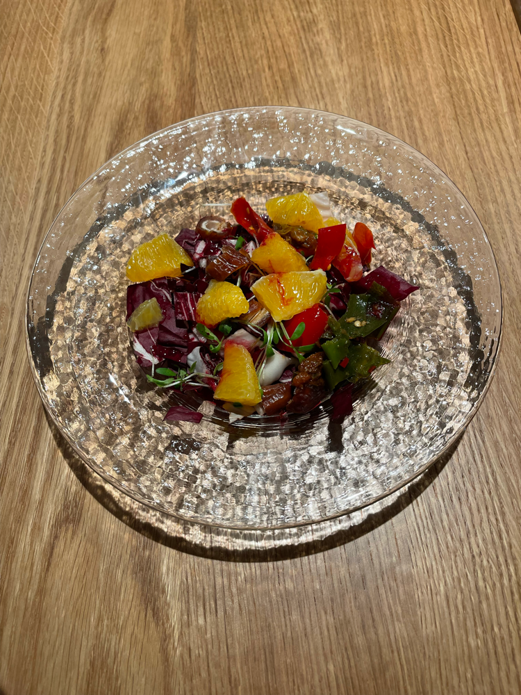 Orangensaft mit Gewürzzwiebeln - weniger mit Zwiebeln, aber mit ganz viel scharf