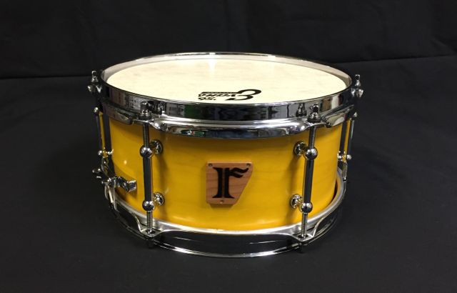 #10 . Maple 8ply / 10"x5" Snare Drum
