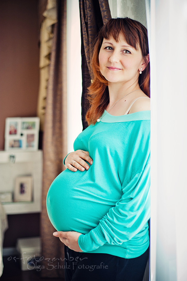 babybauch, Babybauchshooting, Koblenz, Shooting Zuhause, Familienshooting, Fotografin Olga Schulz, Familienfotografie, Hochzeitsfotografie, Outdoorshooting, portrait, 