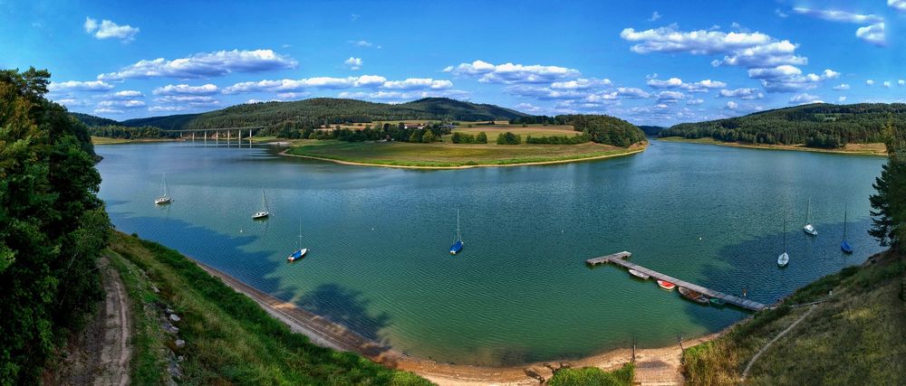 Badestrand, Beach-Volleyball und Rundweg am Eixensdofer Stausee