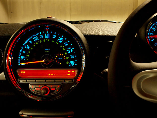 MINI MAX ゲージフェイス メーターパネル ホワイト F54 55 56等 最終生産：ミニマックス ゲージフェイス：モデル-MINIMAX :240km/h