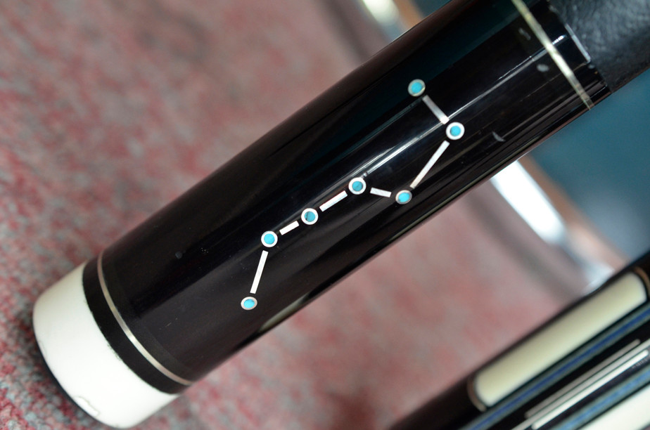 さて、誰のキューでしょう？