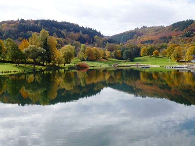 Naturbad Eiserbachsee am Rursee-bauernhof nrw