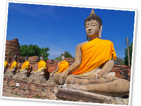 タイ人女性は親日家で、優しく家庭的です。