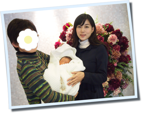 完全母乳の愛育病院。初日から母乳が出たため、6日間昼夜逆転の寝不足の私^^。でも幸せ❁