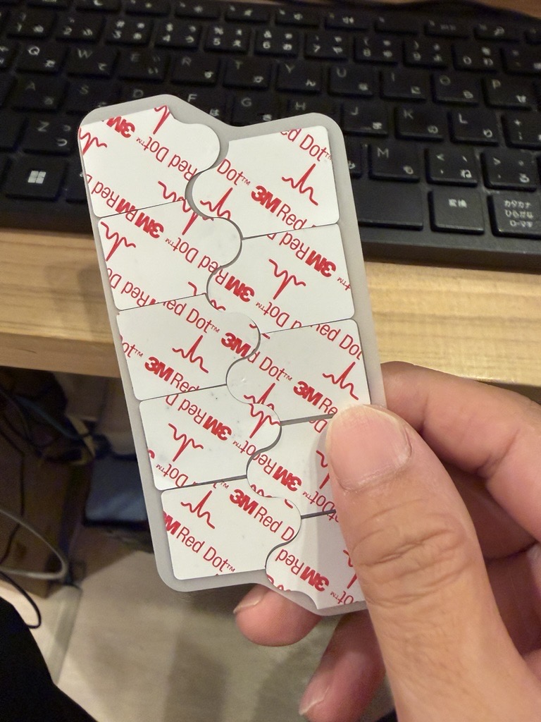 美容鍼に新しいアイテムを導入しました！