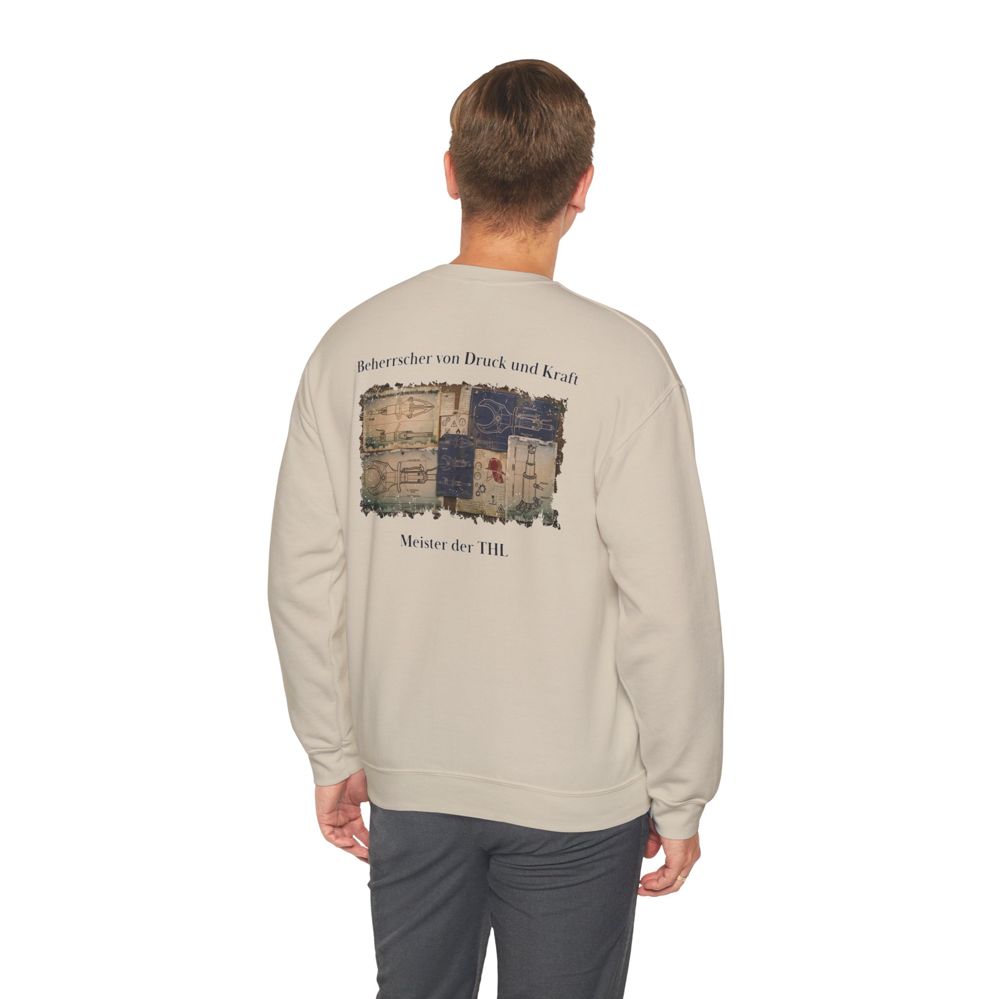 Beiger Feuerwehr-Pullover von hinten mit technischem Rettungsscheren-Print. Das ideale Geschenk für Feuerwehrleute im technischen Einsatz.