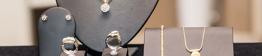 Modeschmuck und Silber- und Goldschmuck in Salzgitter