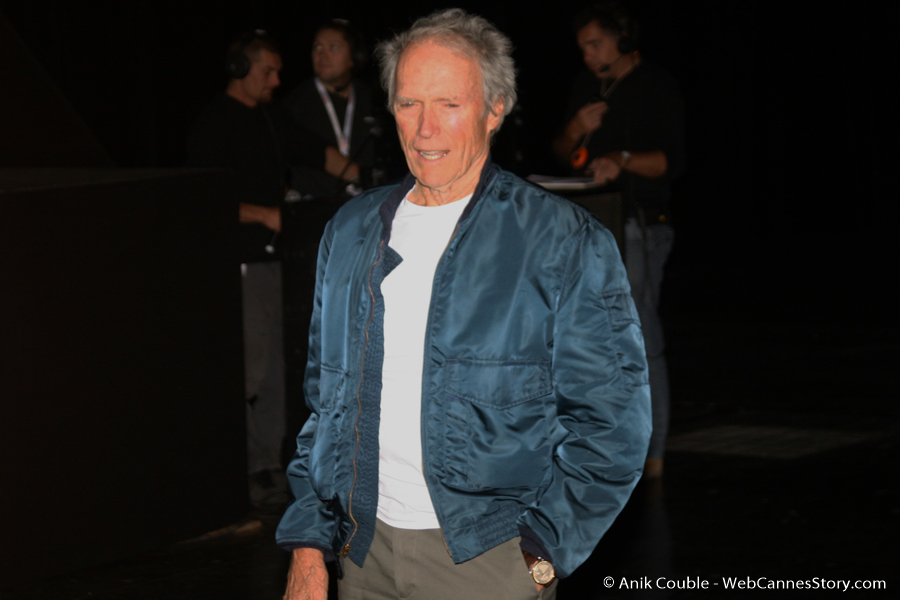 Arrivée de Clint Eastwood à la Halle Tony Garnier - Festival Lumière 2009 - Lyon -Photo © Anik Couble