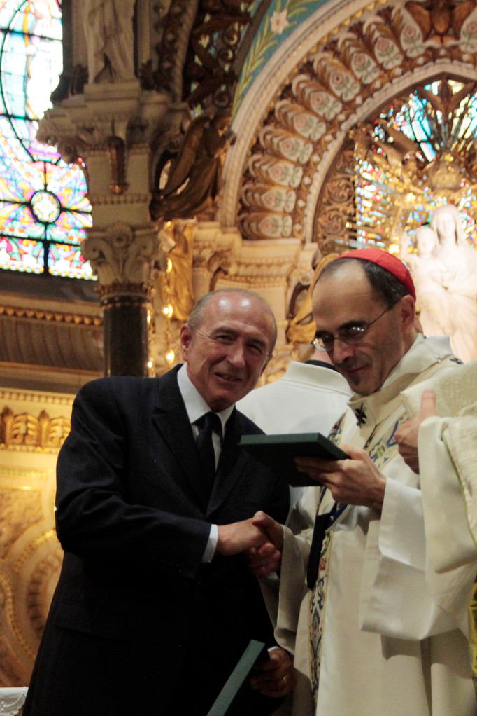 Le Cardinal Philippe Barbarin, archevêque de Lyon et Gérard Collomb, maire de Lyon, lors du renouvellement du vœu des Echevins - Basilique de Fourvière - Lyon - 08 Sept 2013 © Anik COUBLE