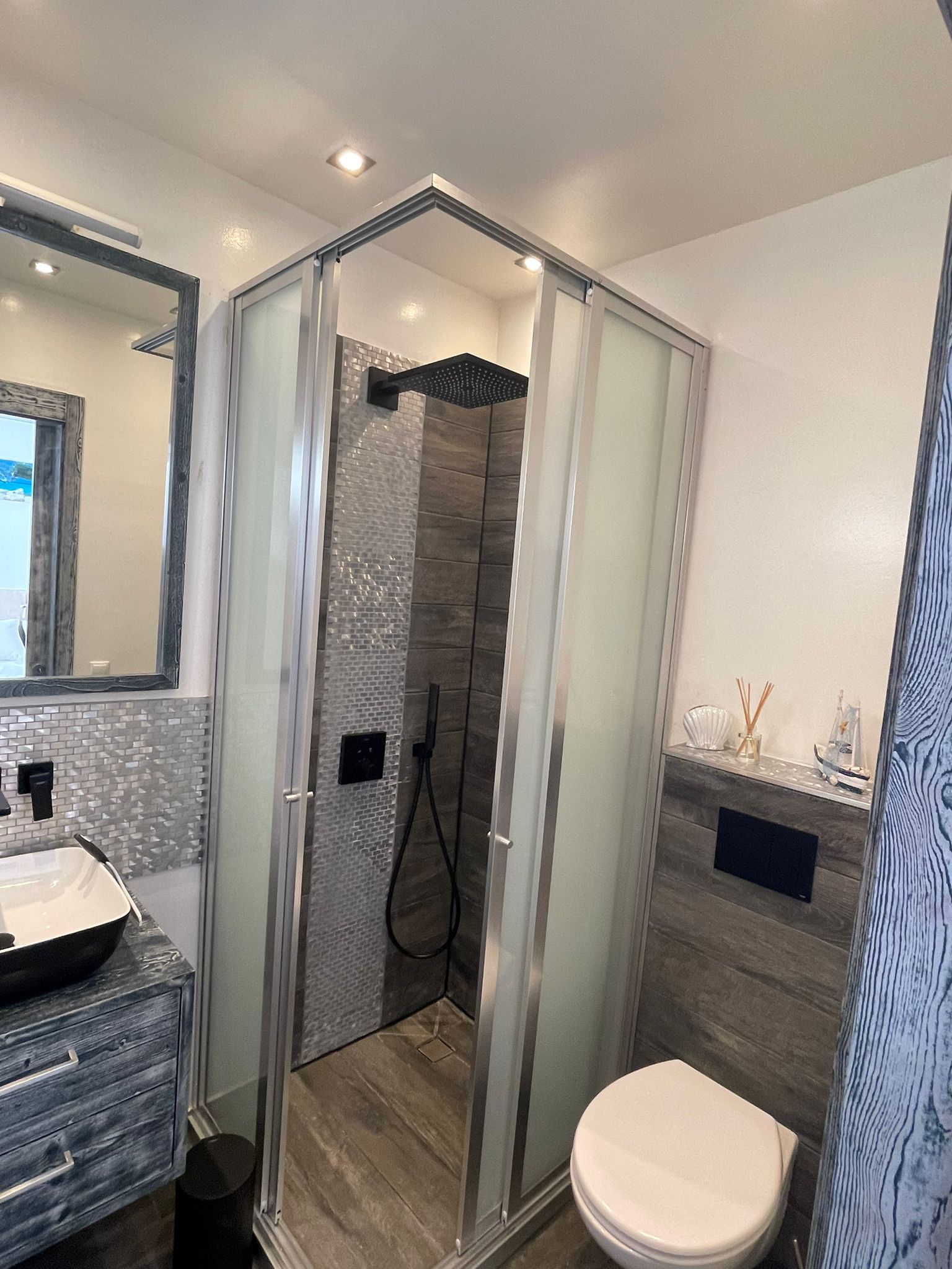 Badezimmer 2