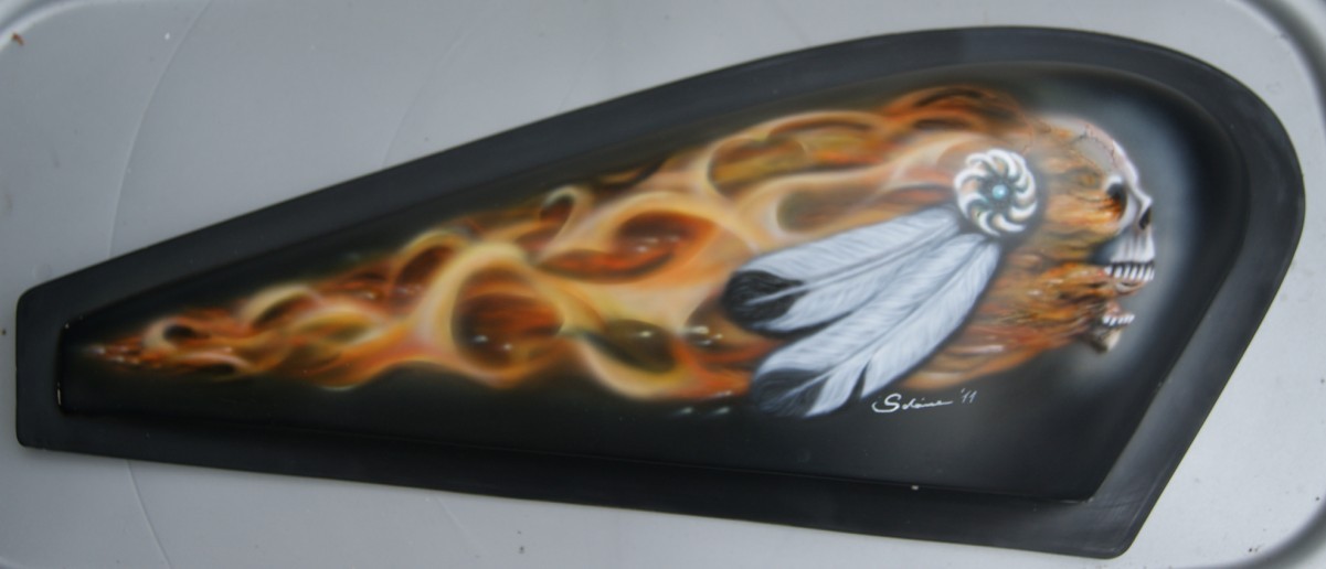 Tank, Airbrush