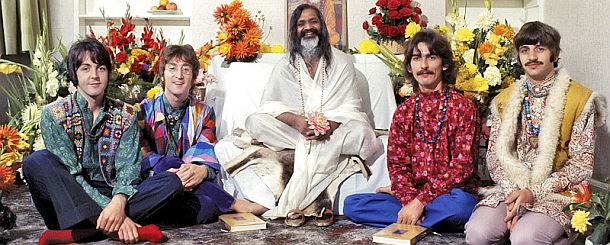 Maharishi Mahesh Yogi y los Beatles