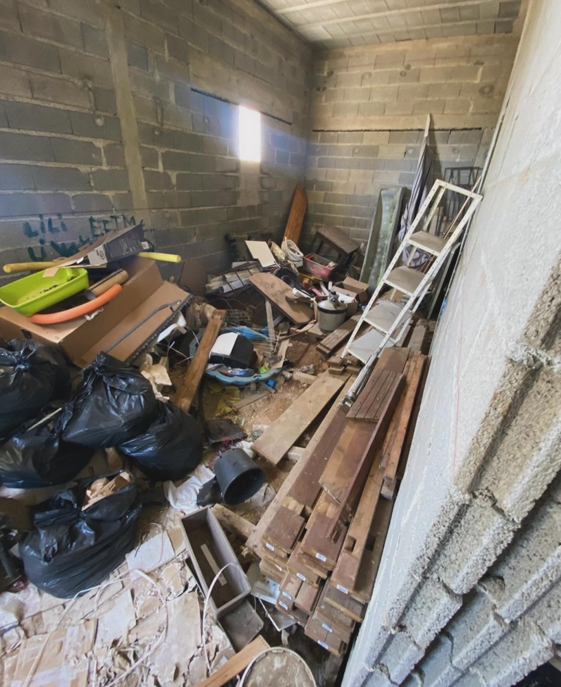 Débarra d’une cave chez un professionnel ✅