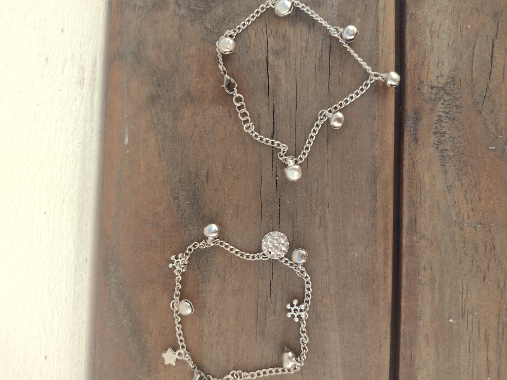 Pulseritas con dijes $350