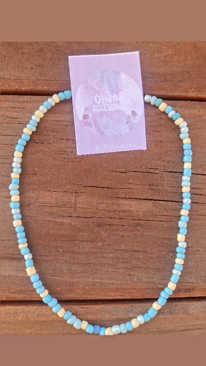 Collar de mostacillas $550
