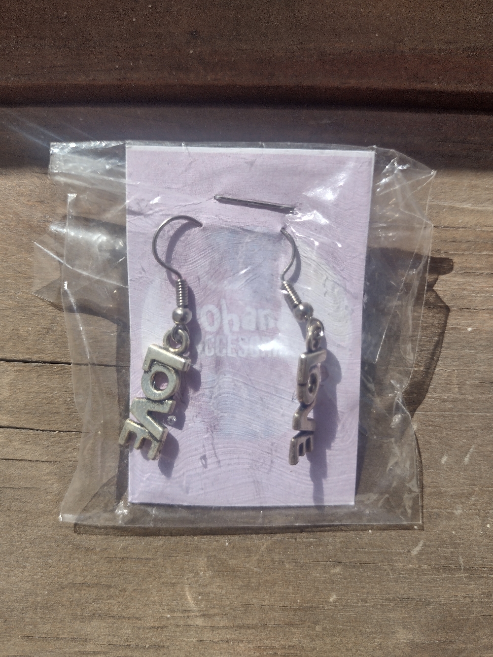 Aros love $180
