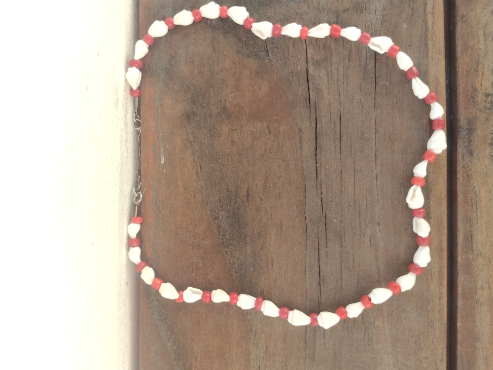 Collar $550