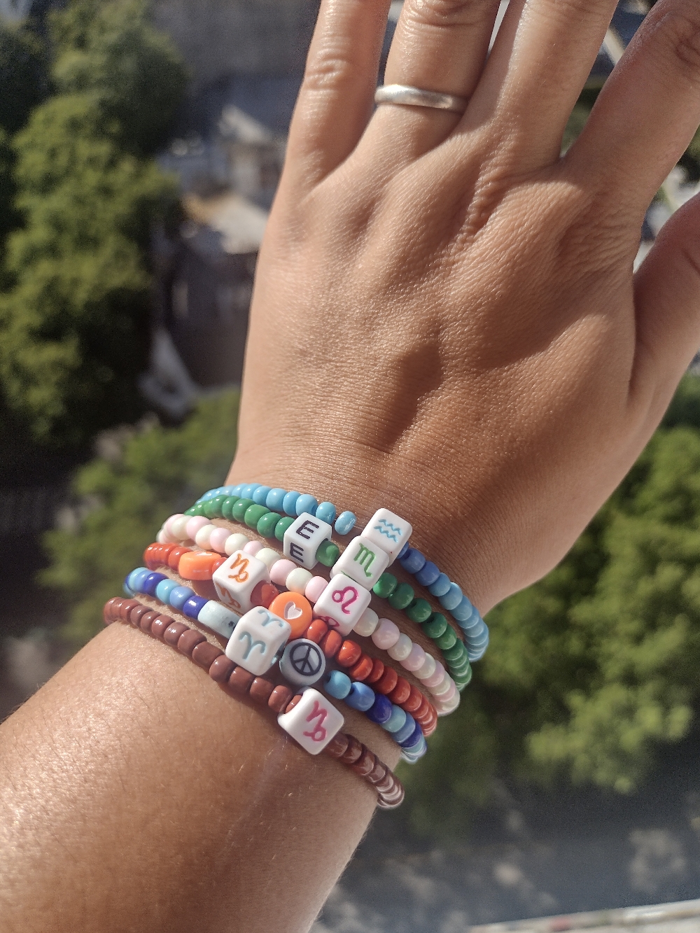 Pulseras del zodiaco, $250