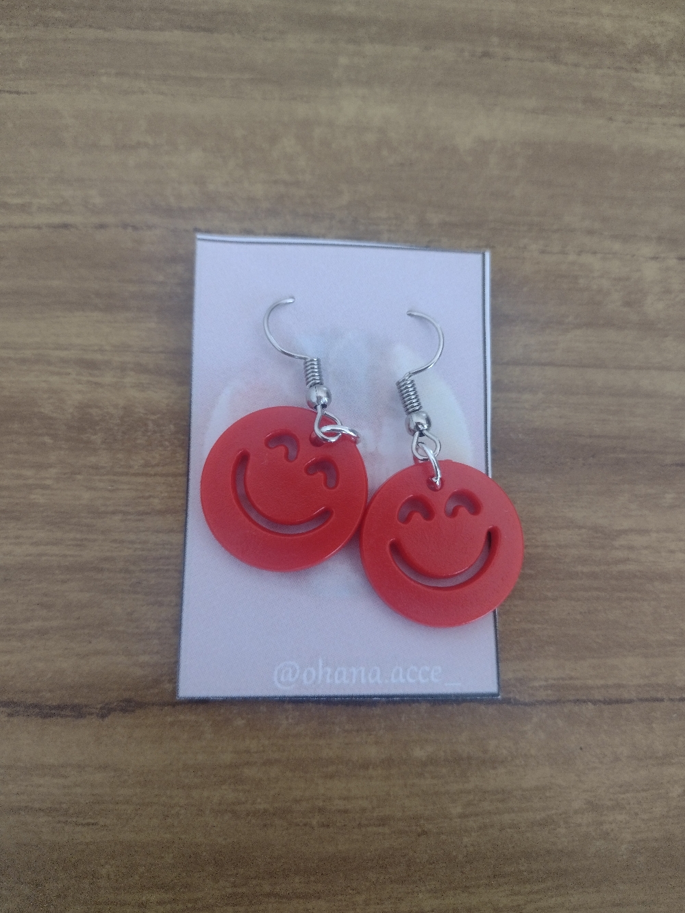 Disponibles en rojo, rosa, blanco, verde agua, amarilla, negro y duo (amarilla y rosa), se pueden armar más dúos, $250