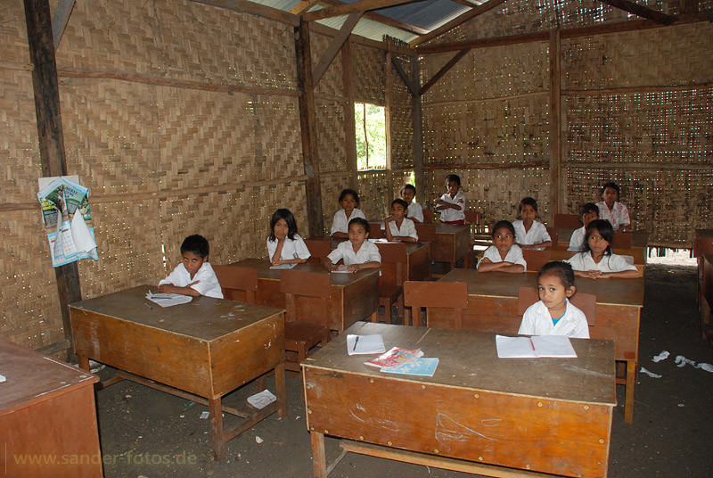 Schule in Tarimbang, Sumba, Indonesia