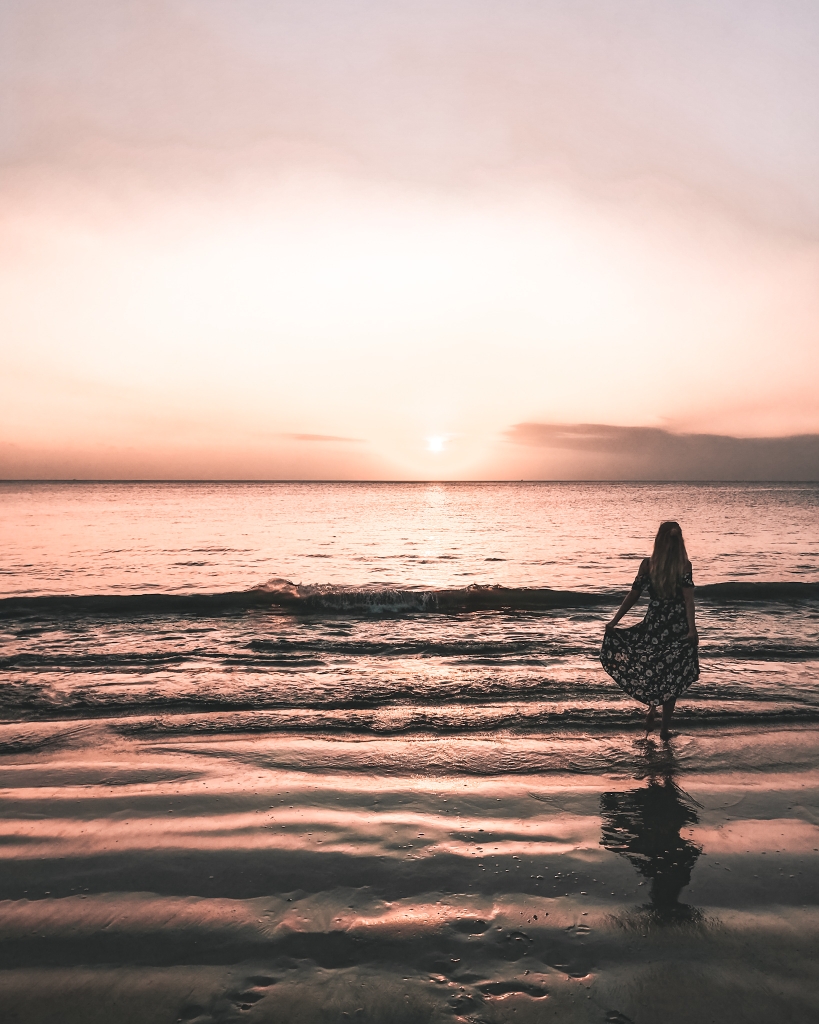 Sonnenuntergang am Strand von Bali