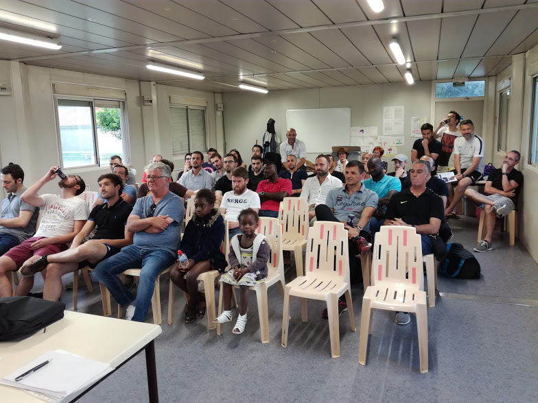 AG 2018 : Belle assemblée ! Y en a un qui a vraiment soif !