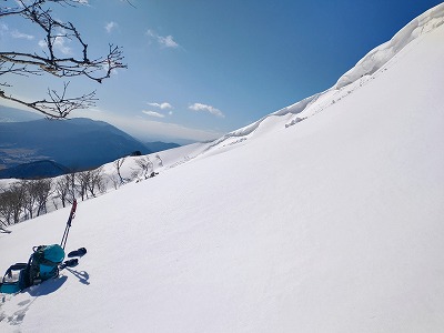 ホッケ山の雪庇
