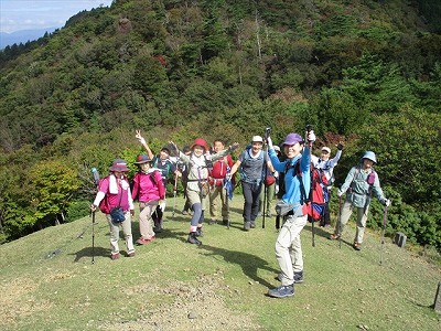 竜王山山頂手前の鉄塔前