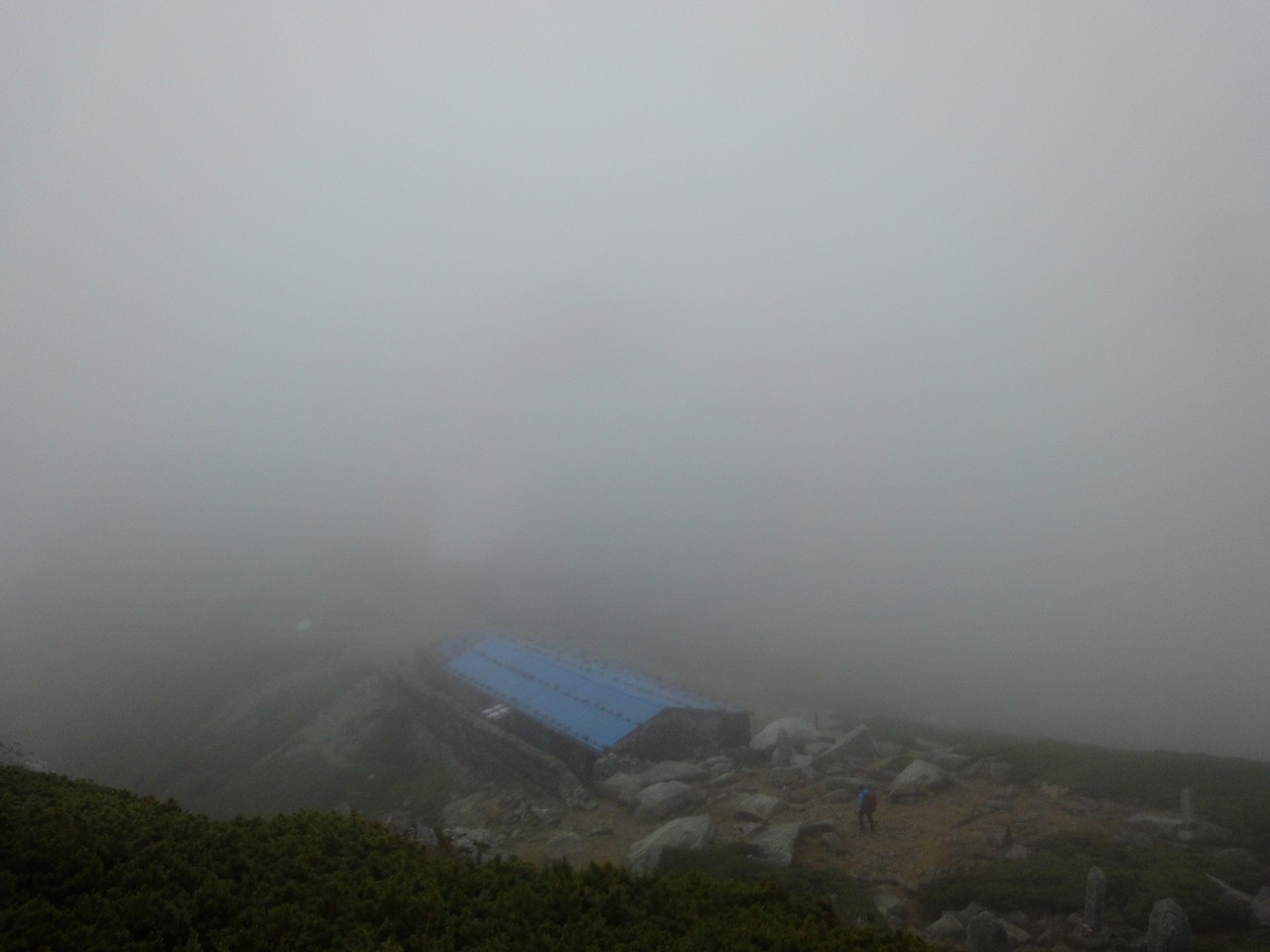 玉乃窪山荘。ここから木曽福島コースへ。