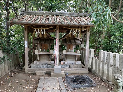 天香久山山頂の神社