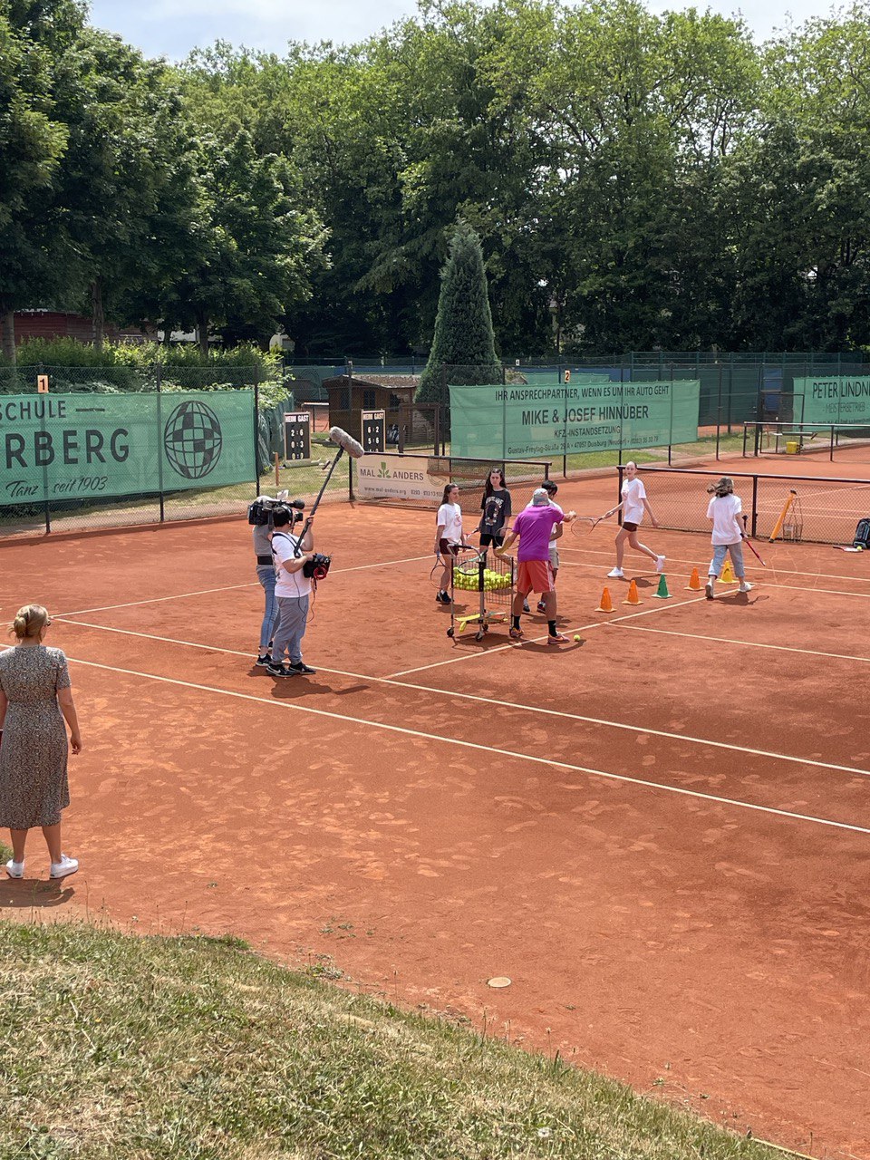 Zum Weltflüchtlingstag: "Tennis For You" beim MOMA