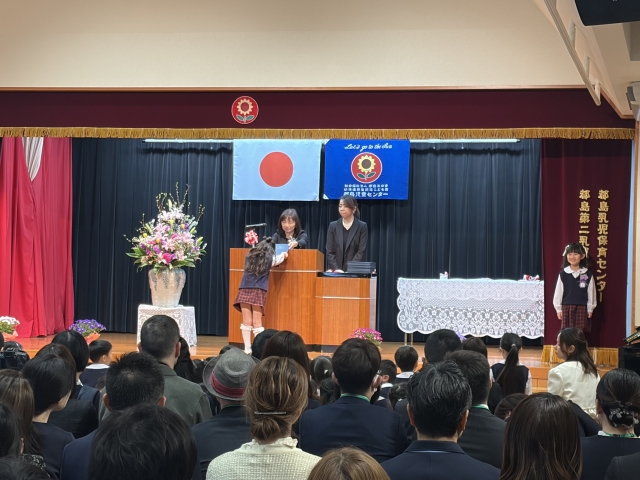名前を呼ばれ大きな声で返事をし証書を受け取りました