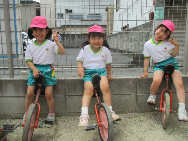 一輪車も練習中です。