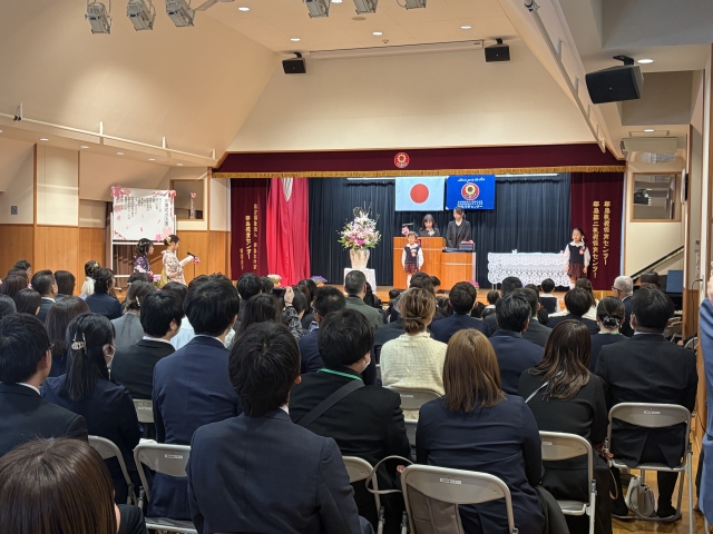 たくさんのお家の人の前で将来の夢を発表☆