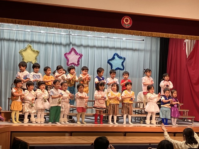 ⑦２歳児　うた・合奏「うたって・ならしてレッ2ゴー♪」