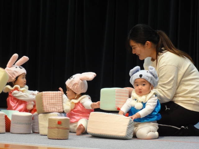 ヒヨコ組 生活あそび　「山のおんがくたい」