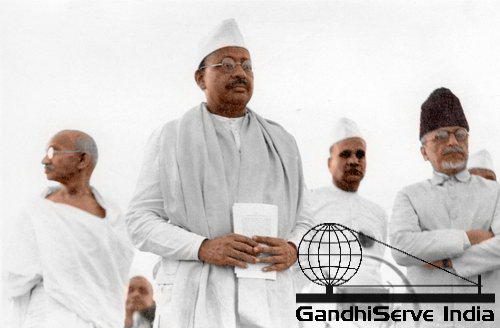 Mahatma Gandhi - Copyright: GandhiServe India - www.gandhiserveindia.org - Ghandi - colour - color