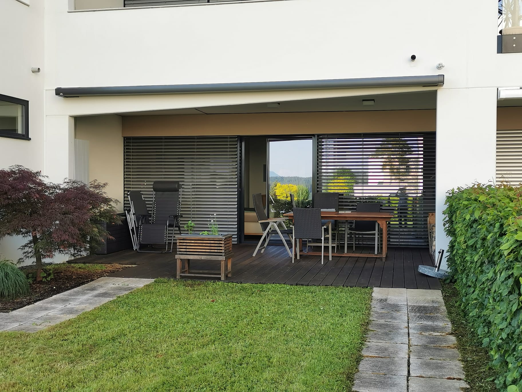 Terrasse und Garten