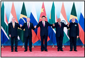 Vertice di Xiamen: il brasiliano Michel Temer, il russo Vladimir Putin, Il cinese Xi Jinping, il sudafricano Jacob Zuma e l'indiano Narendra Modi (Lapresse) 