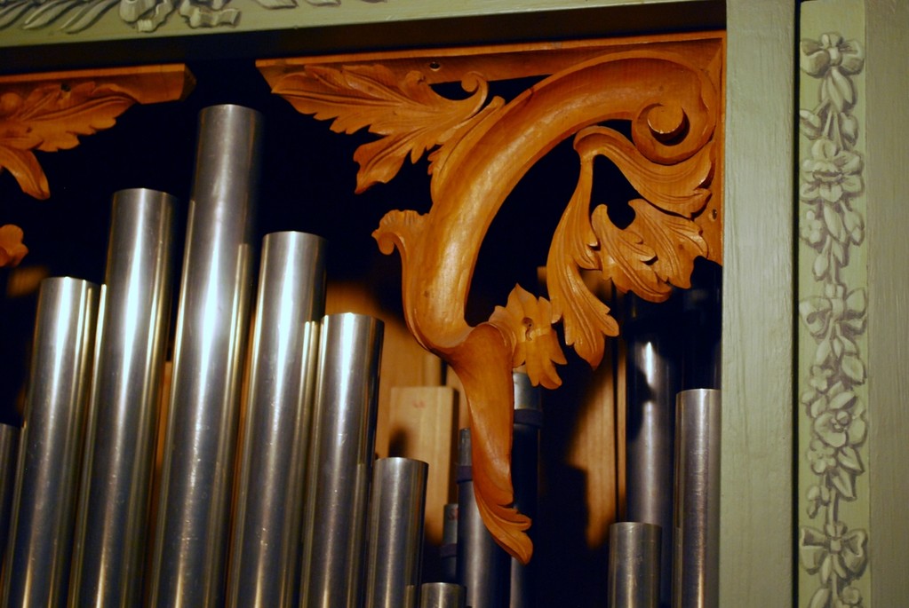 organo da camera,  su modello italiano del '700  (costruttore P. Tollari, Modena 1990)